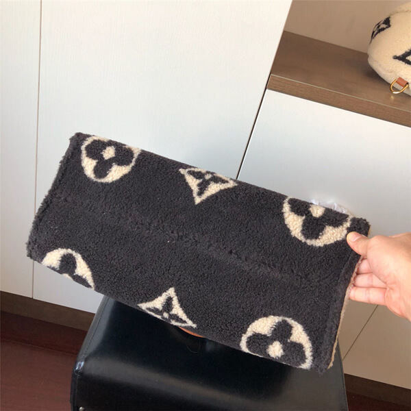 2020 新作 ルイヴィトン 激安 バッグ TEDDY ONTHEGO テディ ジャイアントモノグラムオンザゴー M55420